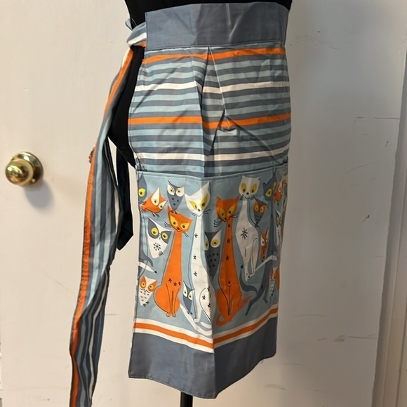 Vintage Halloween Apron Never Worn Cats Owls  Spooky Kitsch 1950s 50s Amazing - Picture 4 of 8